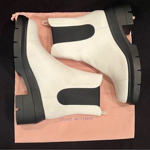 Stuart Weitzman Norah White & Black Lug Sole Chelsea Ankle Boots 11 Dust Bag NEW